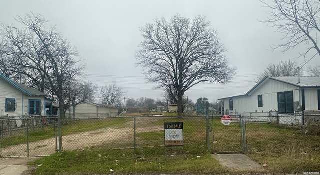 Photo of 116 Rosebud Ln, San Antonio, TX 78221