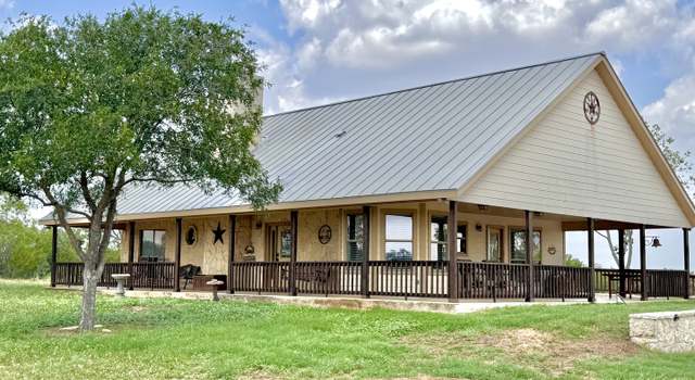 Photo of 730 County Road 307, Jourdanton, TX 78026