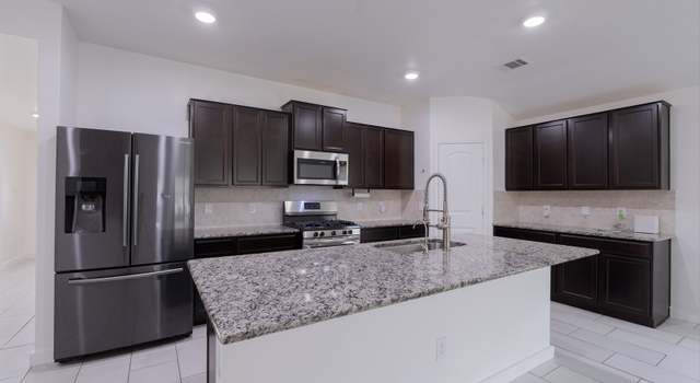 Photo of 6450 Hoffman Pln, San Antonio, TX 78252