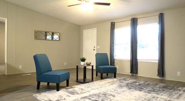 Photo of 954 County Road 7711, Devine, TX 78016-5170