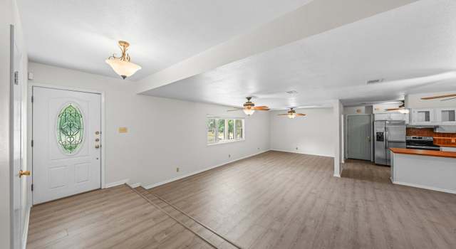 Photo of 702 Smokey Mtn, Kerrville, TX 78028