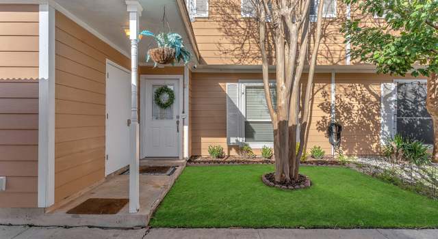 Photo of 7322 Oak Mnr #19, San Antonio, TX 78229