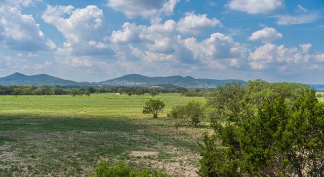Photo of 1050 B&r Rd, Utopia, TX 78884