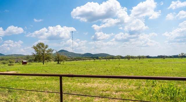 Photo of 980 B And R Rd, Utopia, TX 78884