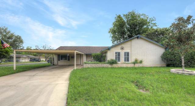 Photo of 121 Meadow, Schertz, TX 78154