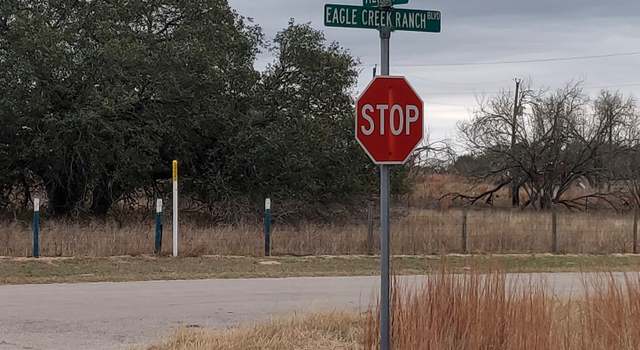 Photo of 104 Tierra Cir, Floresville, TX 78114