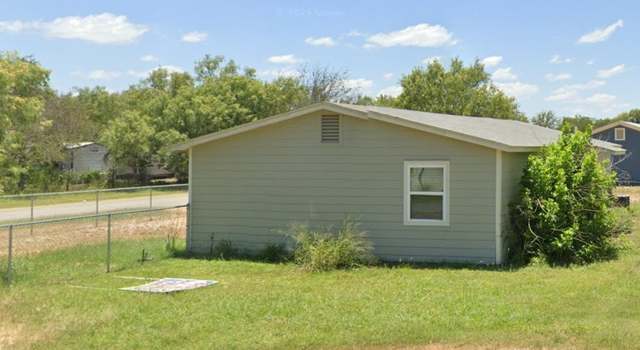 Photo of 275 E Hutchins, La Pryor, TX 78872