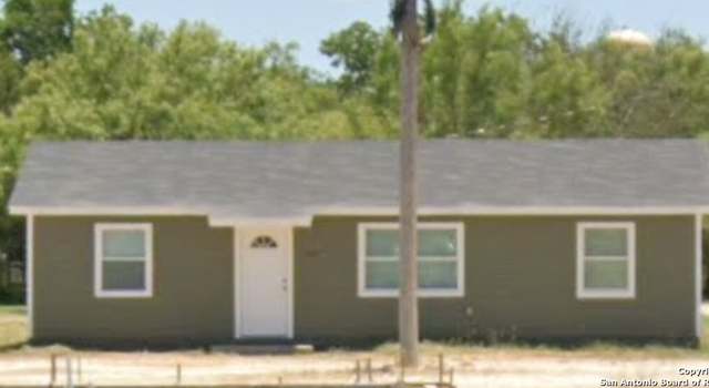 Photo of 539 N Miller, La Pryor, TX 78872