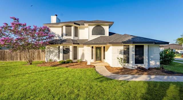 Photo of 123 Country Gdns, La Vernia, TX 78121