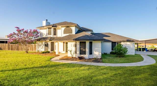 Photo of 123 Country Gdns, La Vernia, TX 78121
