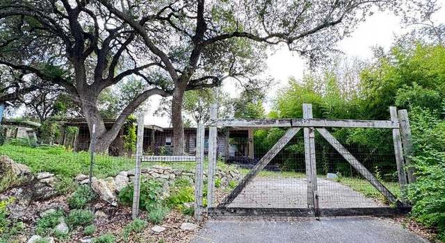 Photo of 323 N Scenic Loop, Canyon Lake, TX 78133