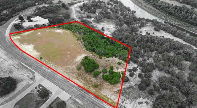Photo of 263 River Cliff Pl, Spring Branch, TX 78070