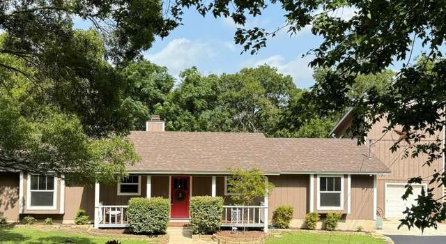 Photo of 104 Eagle Ct, Boerne, TX 78006-8954