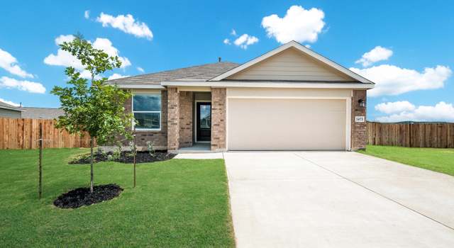 Photo of 900 Riviera Ct, Seguin, TX 78155