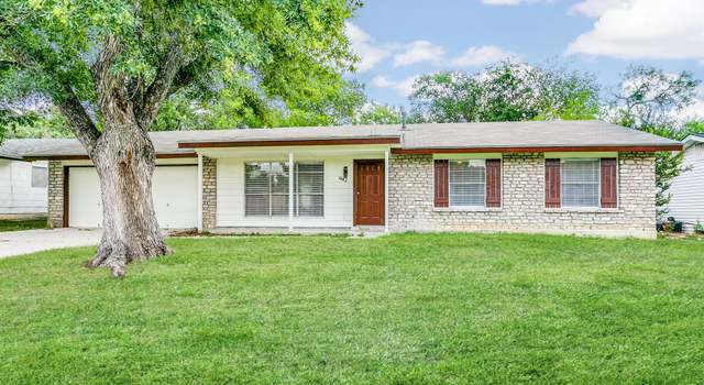 Photo of 7442 Castle Trail Dr, San Antonio, TX 78218-2810