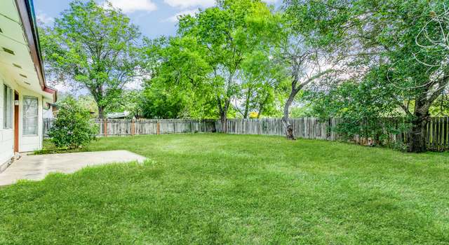Photo of 7442 Castle Trail Dr, San Antonio, TX 78218-2810