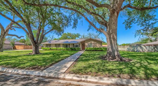 Photo of 1206 Acorn, Hondo, TX 78861