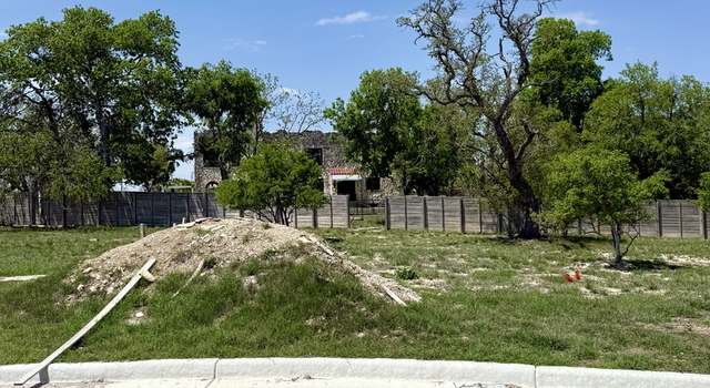 Photo of 522 Conner Ct, Kerrville, TX 78028