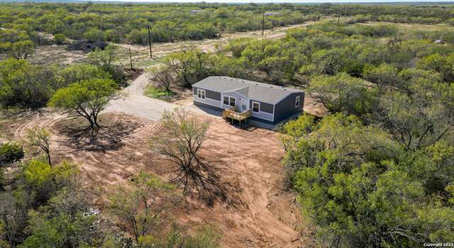 Photo of 617 County Road 327, Pleasanton, TX 78064