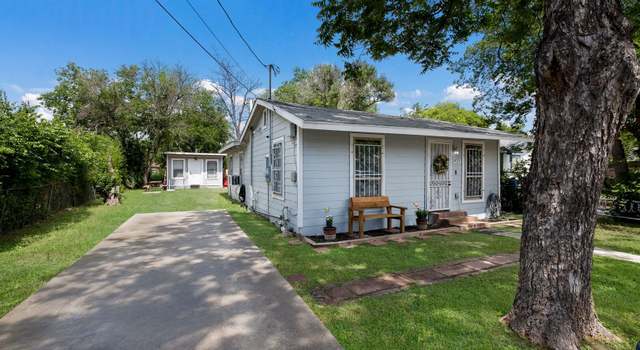 Photo of 1021 Madrid St, San Antonio, TX 78237