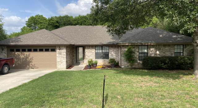 Photo of 115 High Country Dr, Seguin, TX 78155-9789
