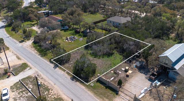 Photo of 1728 Cypress Gdns, Spring Branch, TX 78070