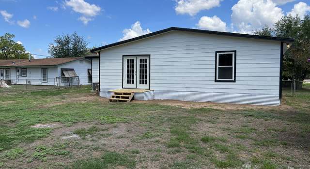 Photo of 203 Murray, Pleasanton, TX 78064