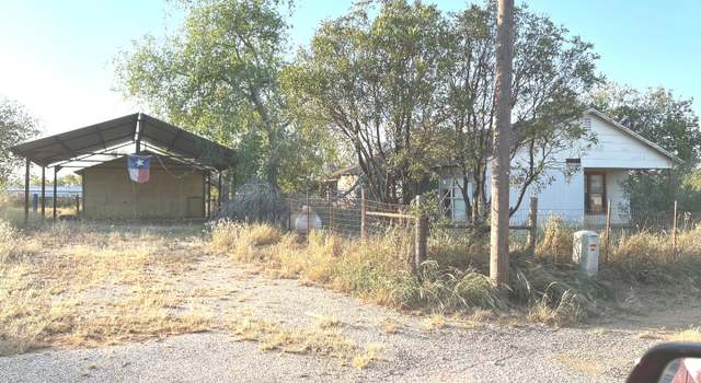 Photo of 508 Hickory St, Jourdanton, TX 78026