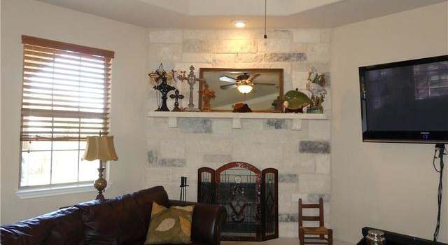 Photo of 749 Lookout Dr, Canyon Lake, TX 78133-3620
