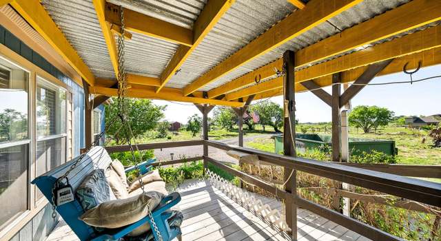 Photo of 585 County Road 7718, Devine, TX 78016