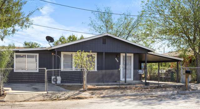 Photo of 1014 Laredo St, Crystal City, TX 78839-4011