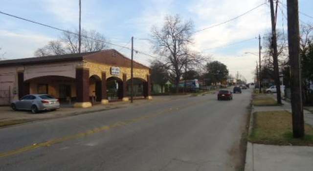 Photo of 3106 S Flores St, San Antonio, TX 78204