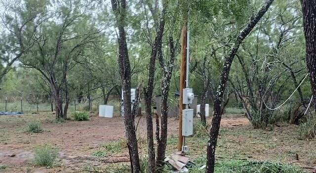 Photo of 505 Ave. L, Christine, TX 78012