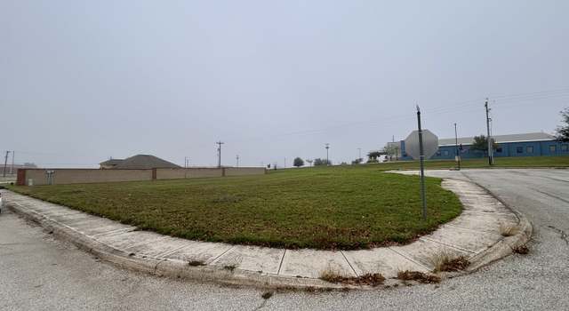 Photo of 105 Juniors Pl, La Vernia, TX 78121