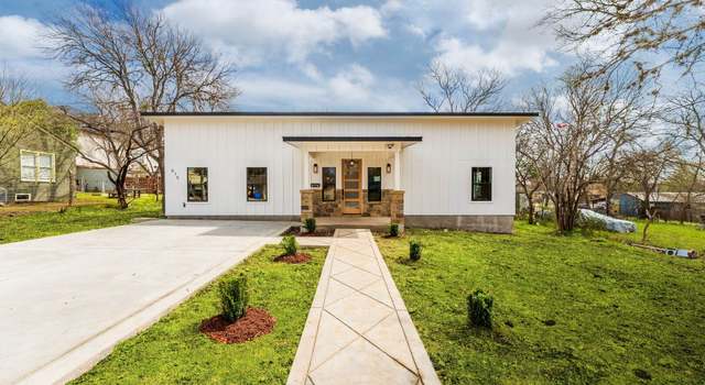 Photo of 615 S Camp St, Seguin, TX 78155