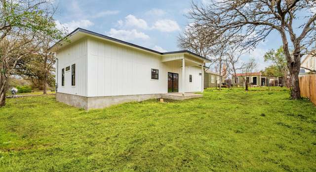 Photo of 615 S Camp St, Seguin, TX 78155