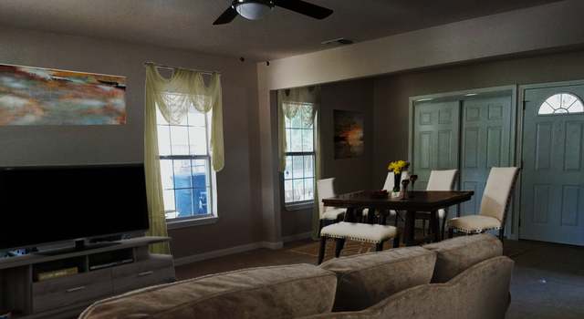 Photo of 127 E Palfrey St, San Antonio, TX 78223-3333