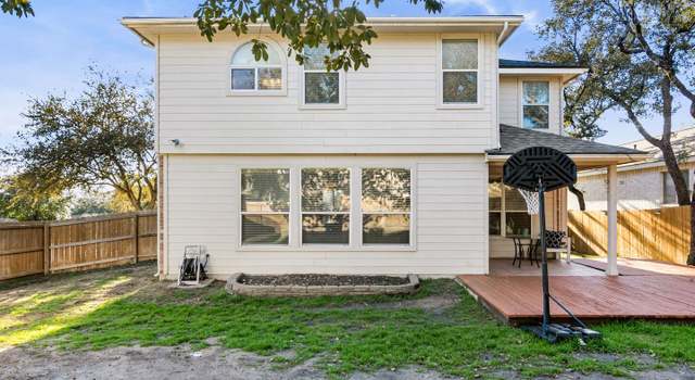 Photo of 8824 Redwood Bnd, Helotes, TX 78023