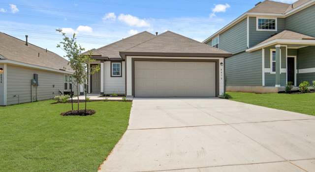 Photo of 8830 Black Oak Dr, Elmendorf, TX 78112