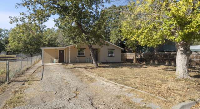 Photo of 916 Ford St, Kerrville, TX 78028-3615