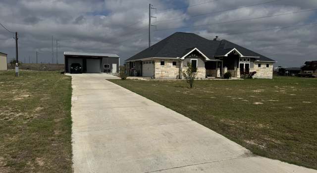 Photo of 121 Carrizo Rnch, Floresville, TX 78114