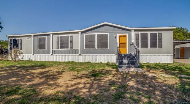 Photo of 122 Northlake Dr, Lakehills, TX 78063