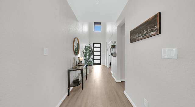 Photo of 727 Navarro, New Braunfels, TX 78132