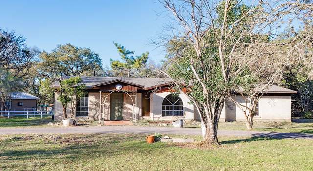 Photo of 302 Reimer Ave, San Marcos, TX 78666-5051