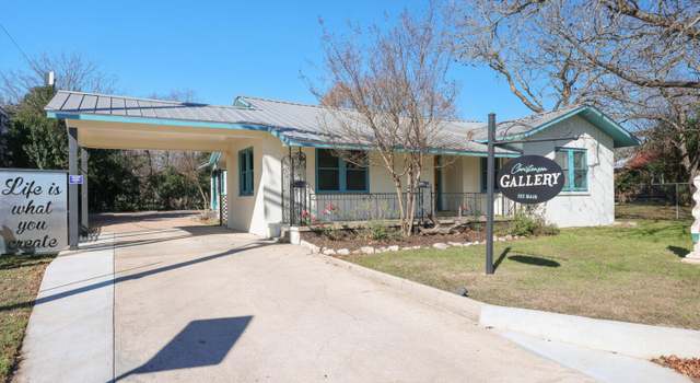 Photo of 505 Main St, Blanco, TX 78606
