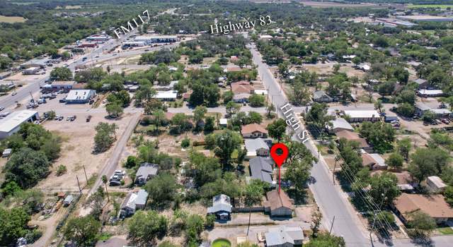 Photo of 506 S High St, Uvalde, TX 78801-5928