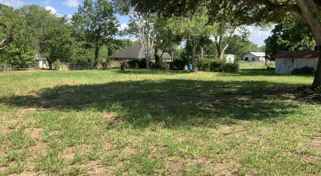 Photo of 207 Leon, Smiley, TX 78159