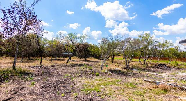 Photo of 1035 County Road 3822, San Antonio, TX 78253