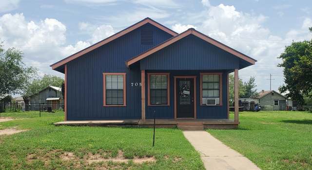 Photo of 705 Carrizo, Cotulla, TX 78014