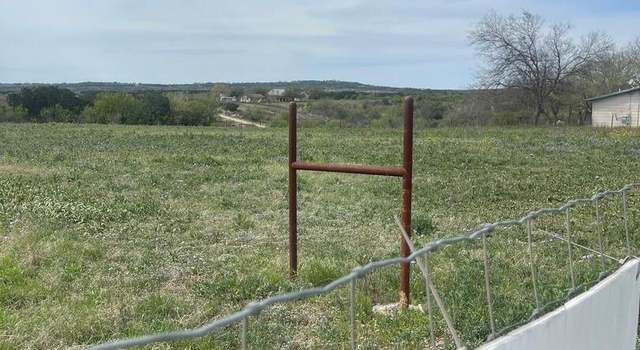 Photo of 926 County Road 2615, Rio Medina, TX 78066